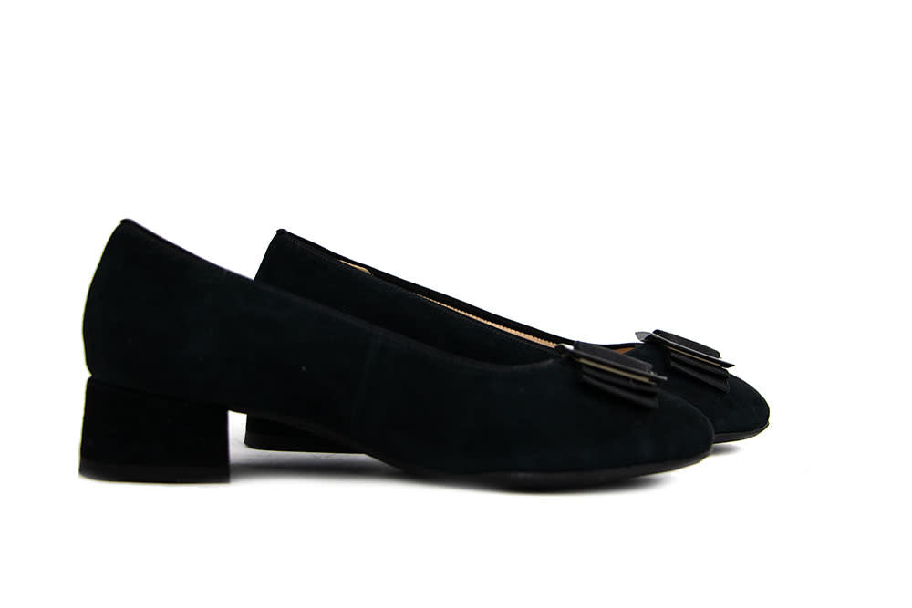 Ara Pump Black Suede