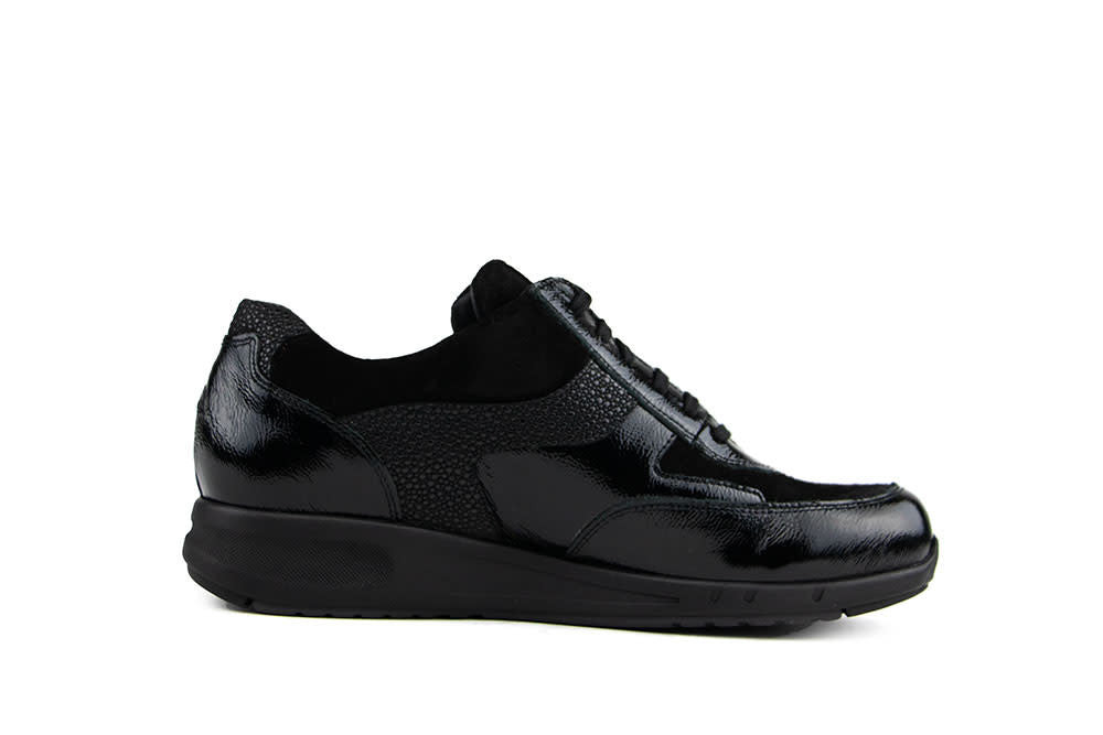 Durea Sneaker Zwart Lak Suède K