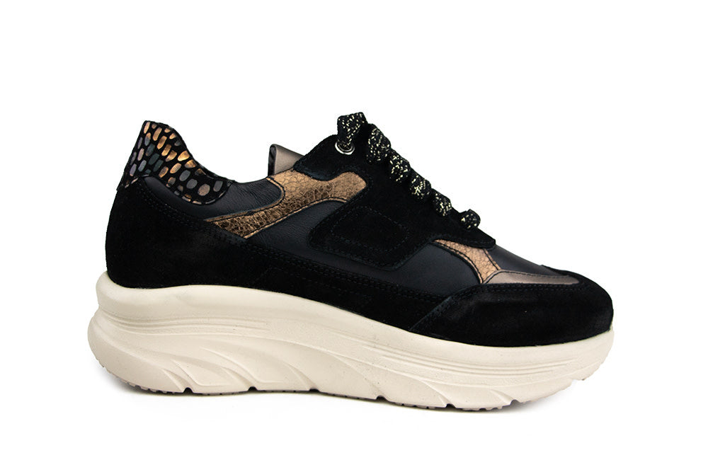 Footnotes Sneaker Lexi Black Gold