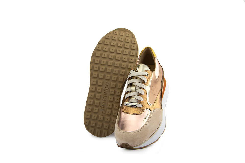 Footnotes Sneaker Esmee Chevreau Luxe Gold K
