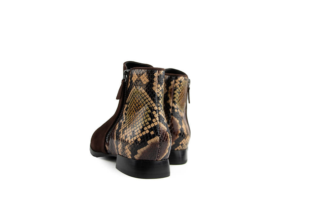 Hassia Madeira Enkellaars Chocplum Snake