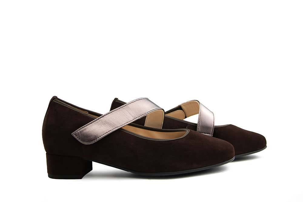 Hassia Cordoba Pump Chocplum