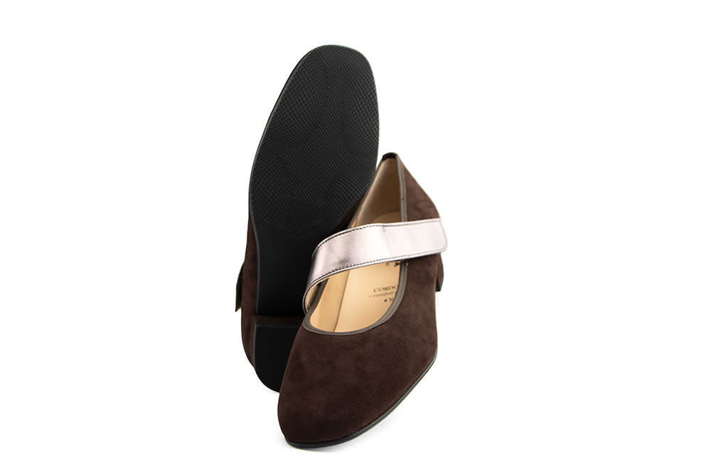 Hassia Cordoba Pump Chocplum