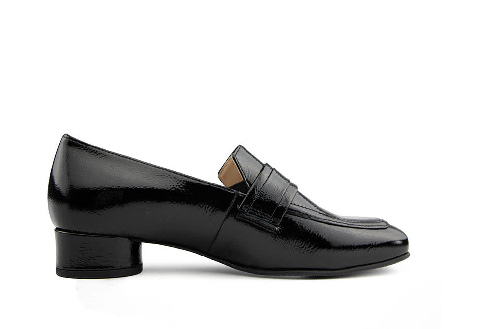 Hassia Roma Pump Schwarz Wetlack
