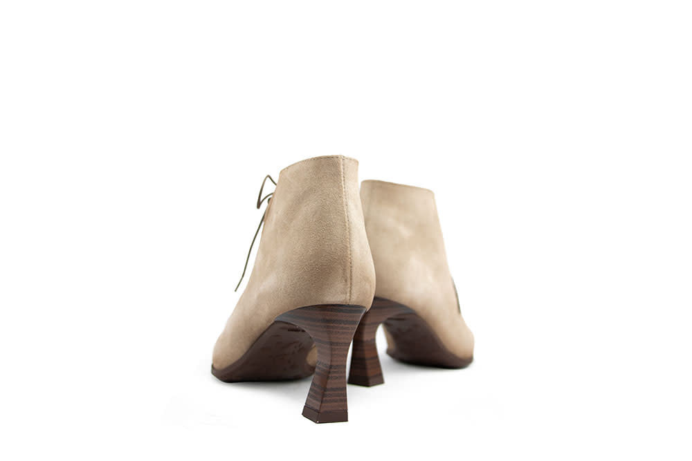 Hispanitas Enkellaars Paris Castoro