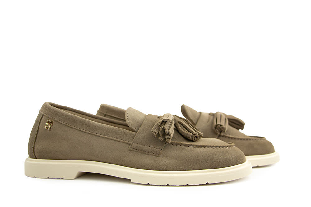 Tommy Hilfiger Tassel Loafer Sandalwood