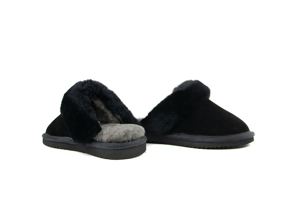 Warmbat Flurry Kids Black Black Suede