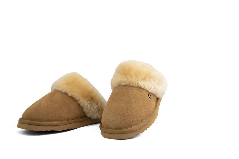 Warmbat Flurry Beige Suede